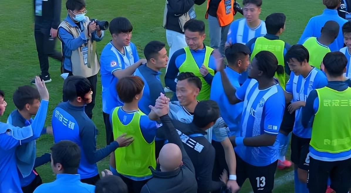 九游开放平台官网登录-马赛围绕中超豪取连胜武汉三镇豪取连胜备战CBA季后赛，网友：关键时刻造点机会引欢呼的简单介绍